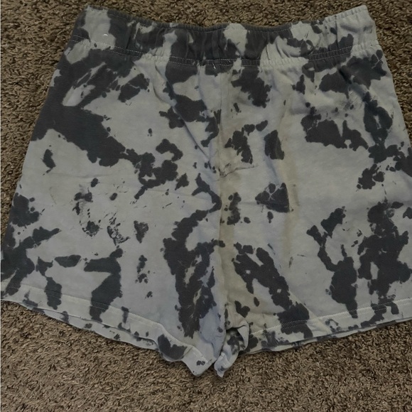 Nike shorts - Picture 2 of 3